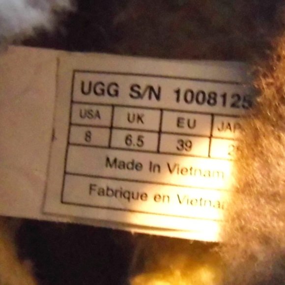 UGG Ostrander Black Suede/Sheepskin Boots Womens Size 8 - Picture 7 of 8